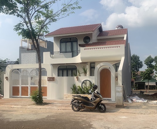 Nhà phố hai tầng đã hoàn thiện tại Lộc Ninh, Bình Phước